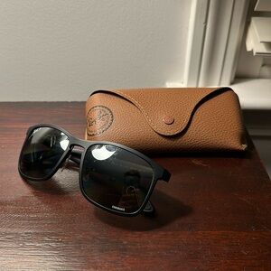 Ray an Chromatic Sunglasses